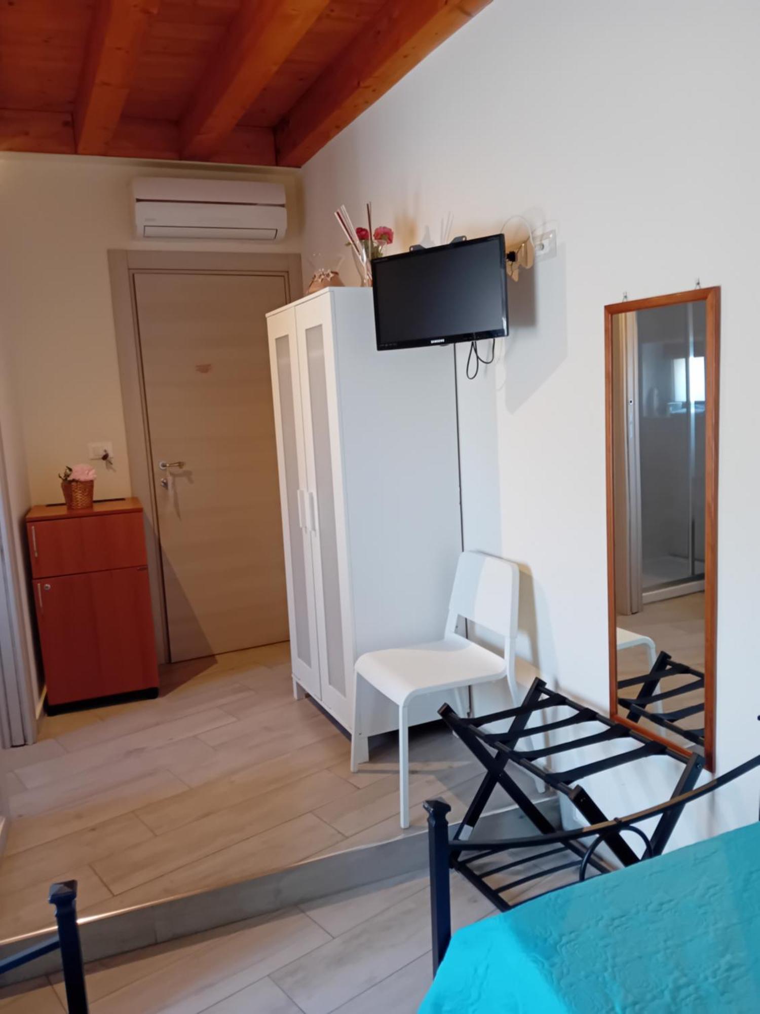 3A Room CTA Exterior foto